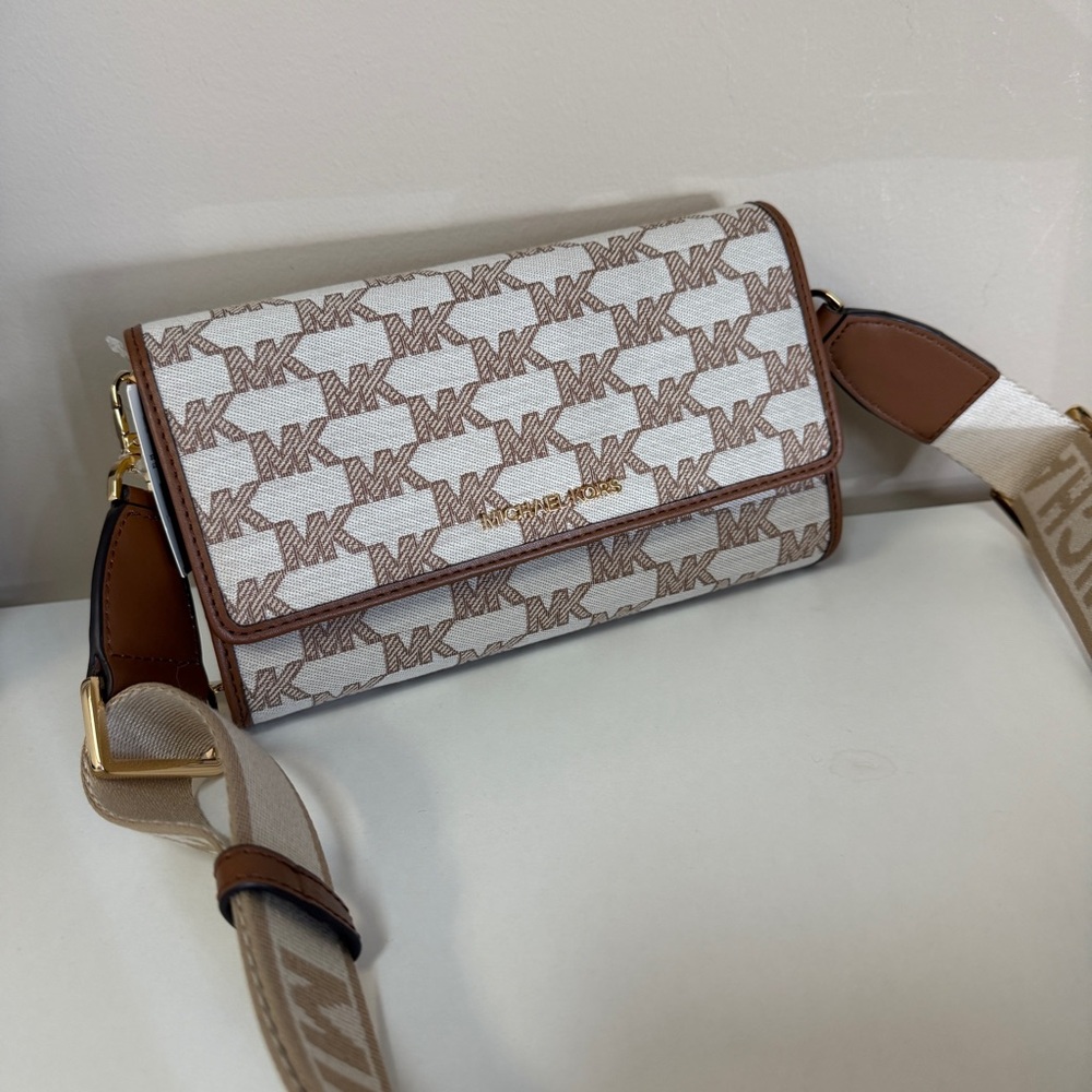 Michael Kors jet set wallet - Picture 11 of 12